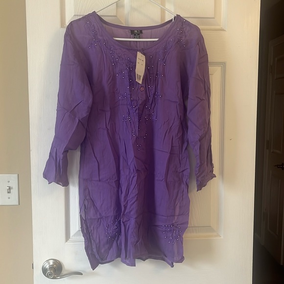 women’s Swimsuit Cover UP Brand New with Tags Size XL runs small like a large - Picture 1 of 1